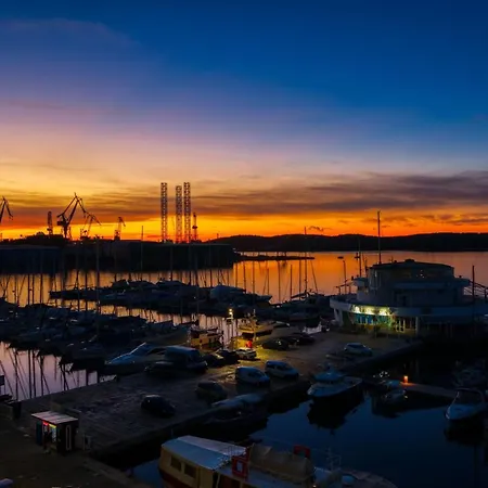 Harbour شقة