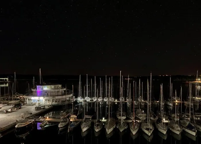 דירה Harbour פולה